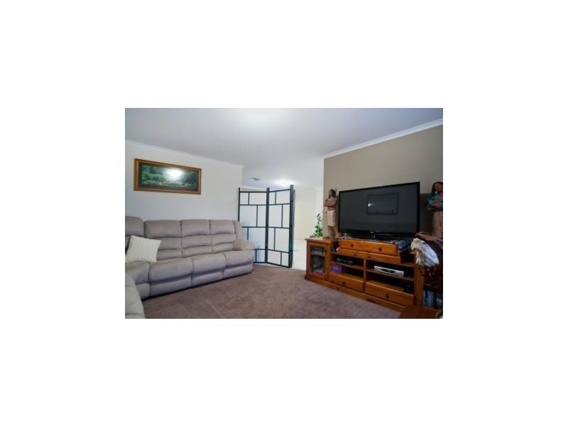 13 Roche Street, Freeling SA 5372