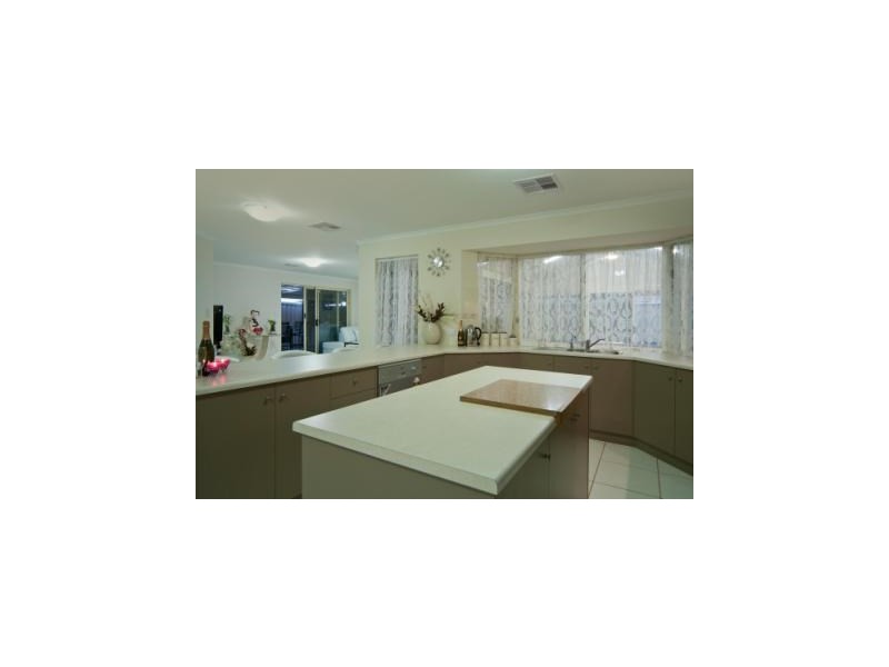 13 Roche Street, Freeling SA 5372