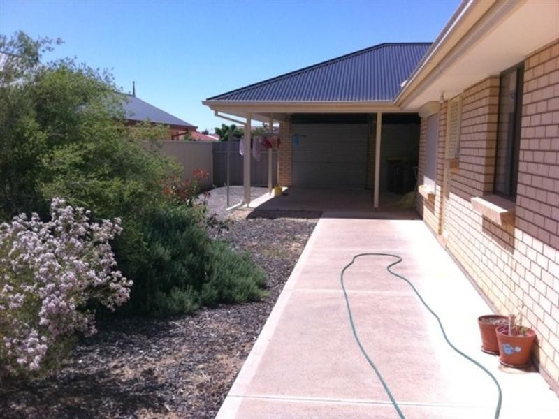25 Grace Boulevard, Smithfield Plains SA 5114