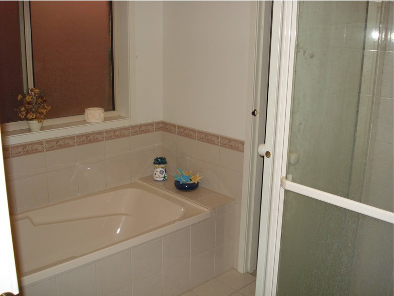 5 Montacute Drive, Oakden SA 5086