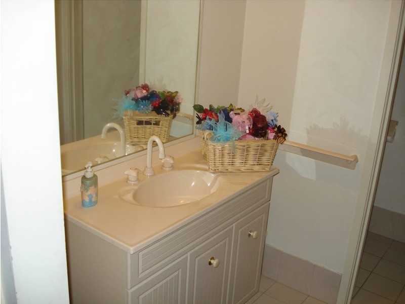 5 Montacute Drive, Oakden SA 5086