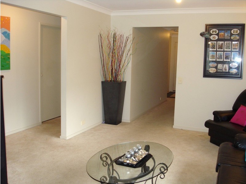 5 Montacute Drive, Oakden SA 5086