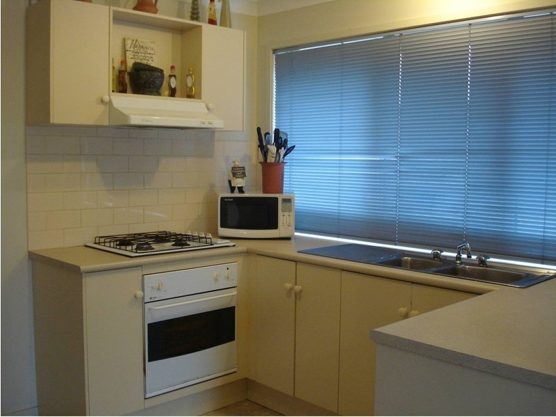 5 Montacute Drive, Oakden SA 5086