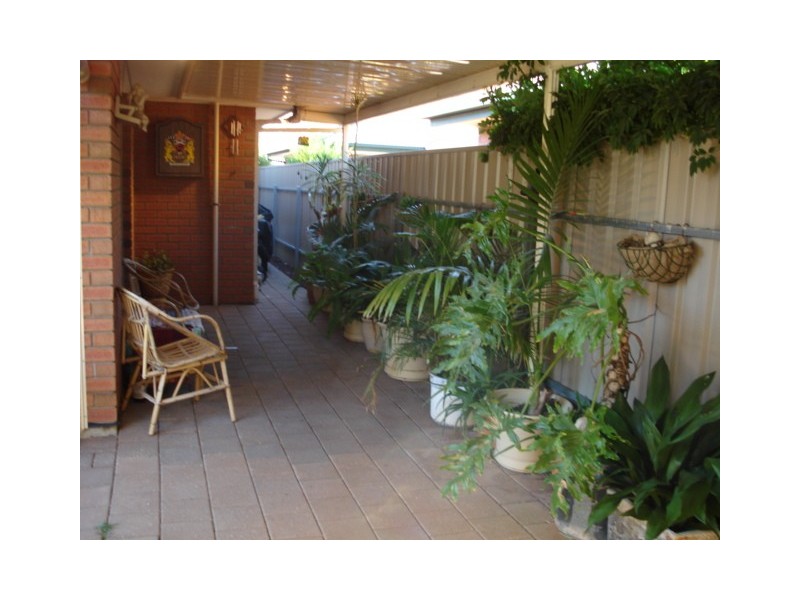 5 Montacute Drive, Oakden SA 5086