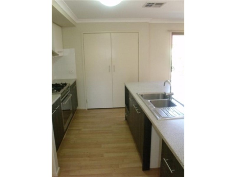 2 Overlander Way, Smithfield SA 5114