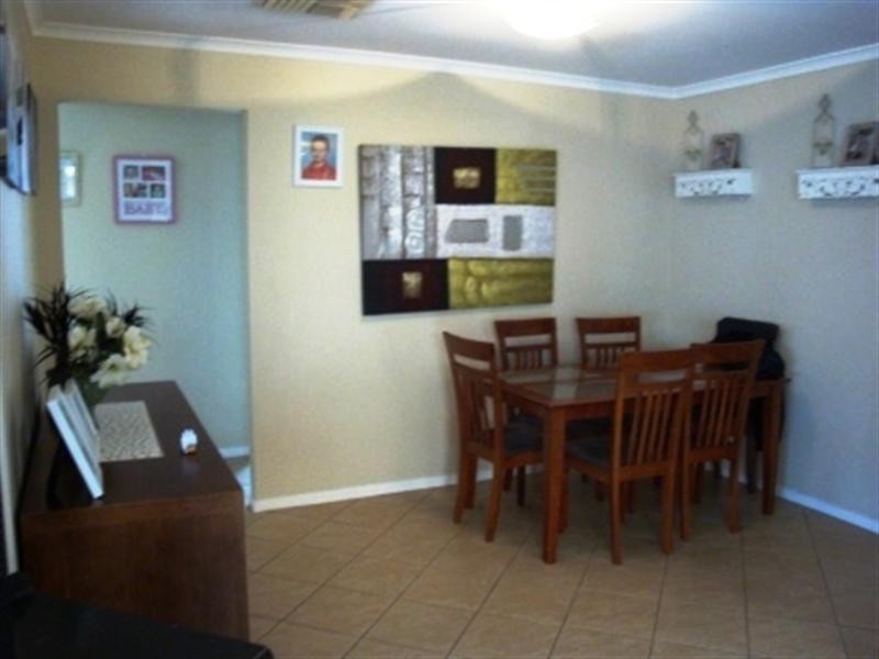 12 Dawn Close, Andrews Farm SA 5114