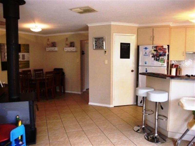12 Dawn Close, Andrews Farm SA 5114