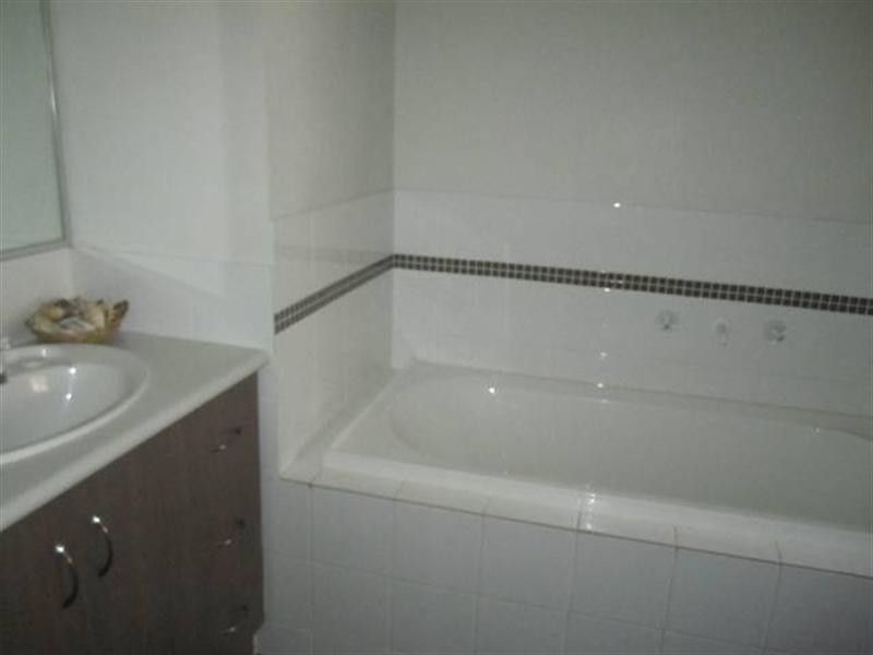 12 Oakwood Circuit, Munno Para West SA 5115