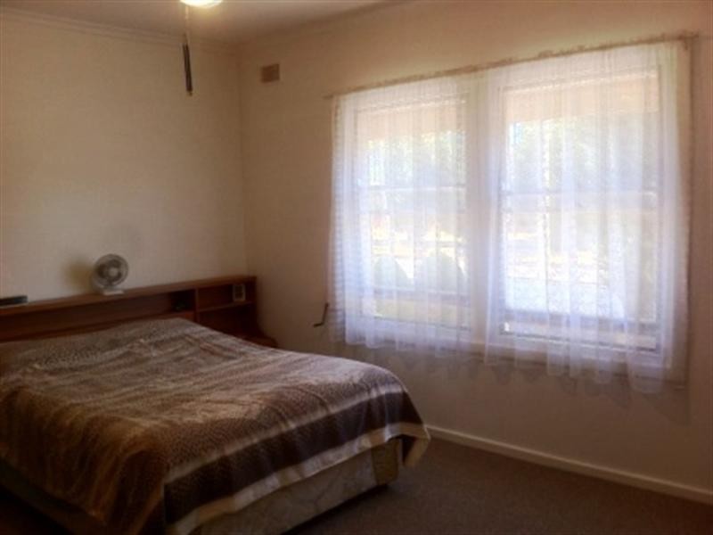 26 Crisp Road, Elizabeth Downs SA 5113