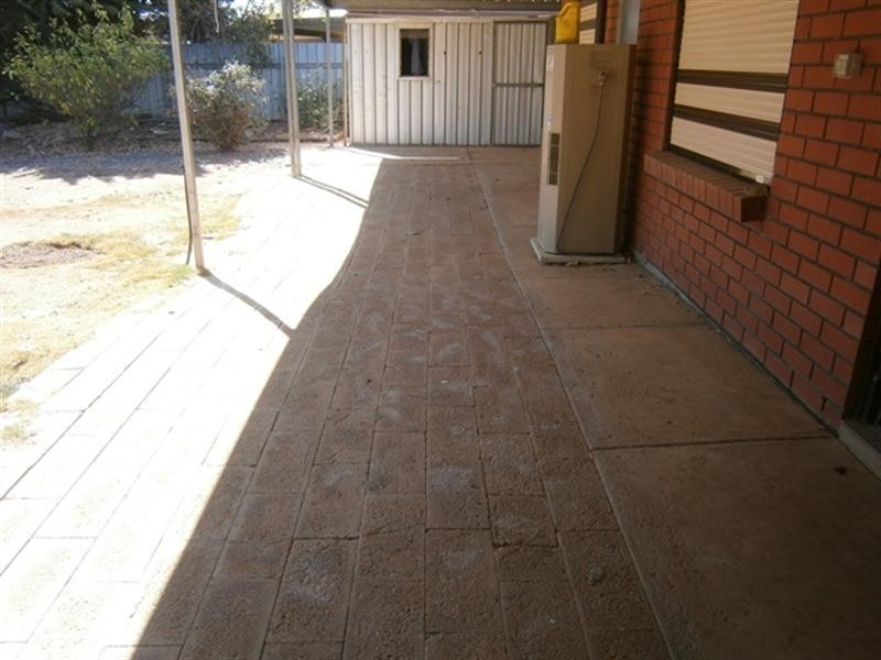 11 Alan Crescent, Burton SA 5110