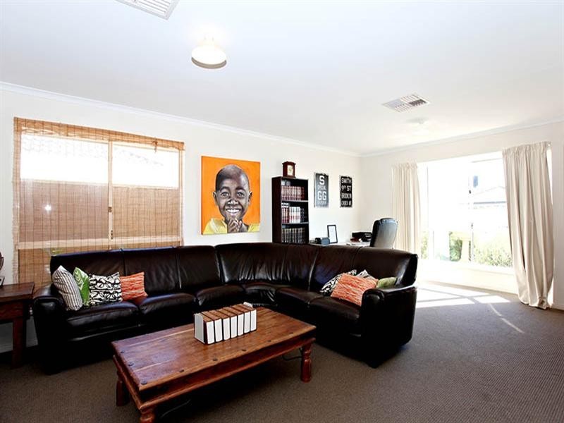 12 Vine Parade, Munno Para West SA 5115