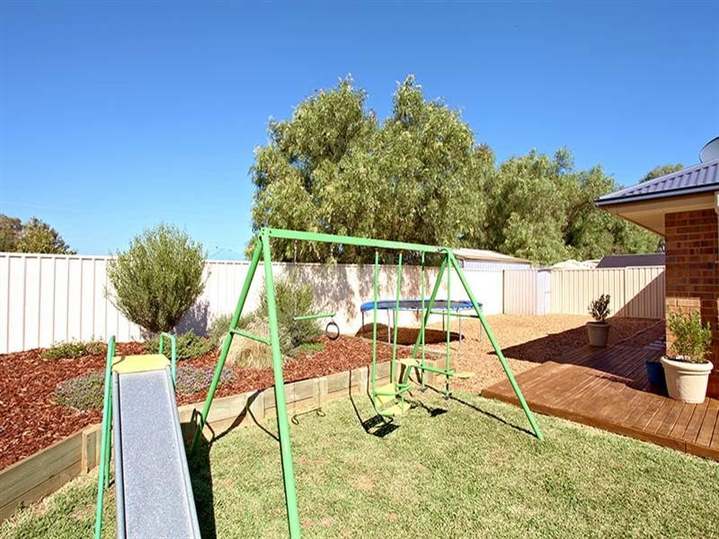 12 Vine Parade, Munno Para West SA 5115