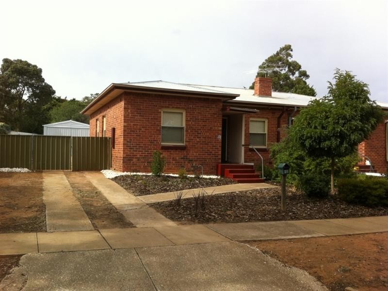 28 Dolphin Street, Elizabeth East SA 5112