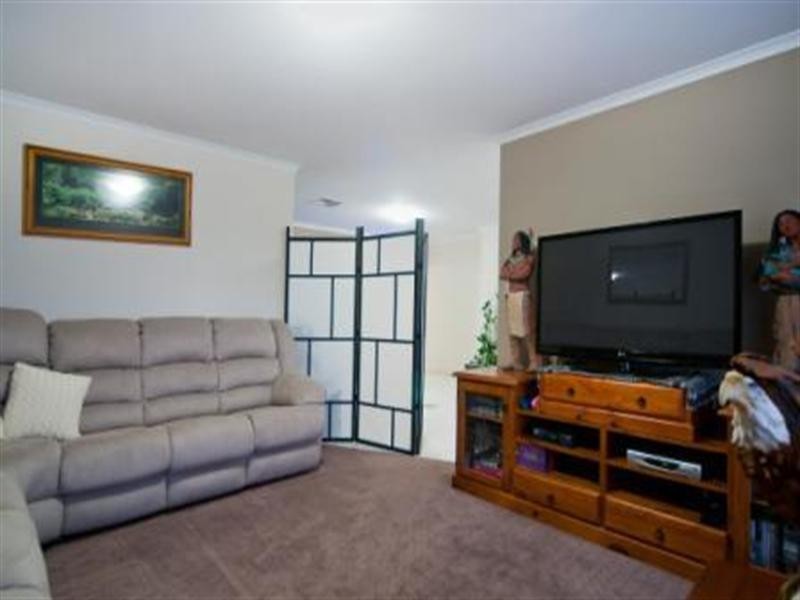 13 Roche Street, Freeling SA 5372