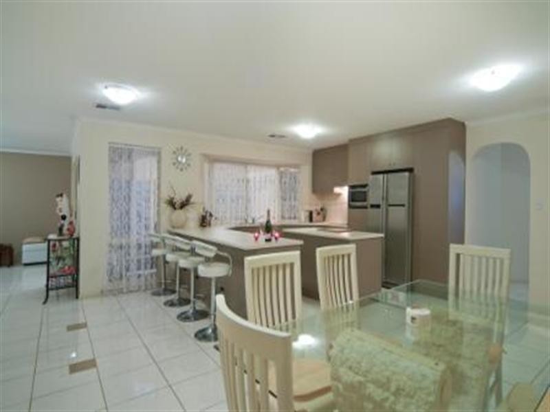 13 Roche Street, Freeling SA 5372