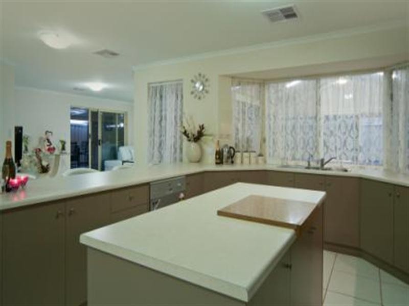 13 Roche Street, Freeling SA 5372