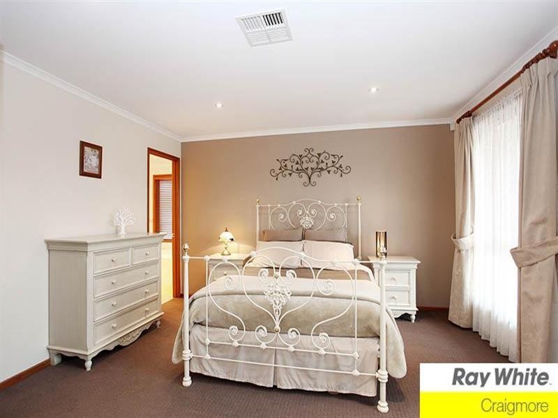 9 Ensign Court, Andrews Farm SA 5114