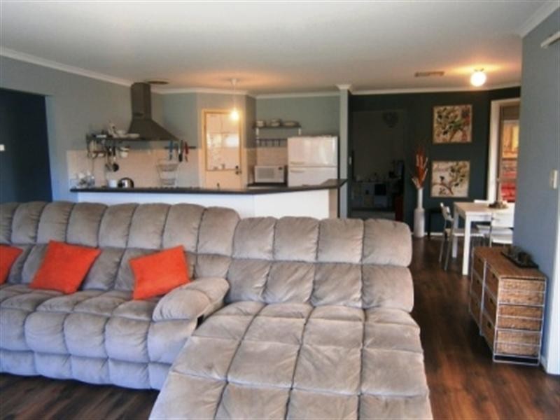 12 Eton Drive, Andrews Farm SA 5114