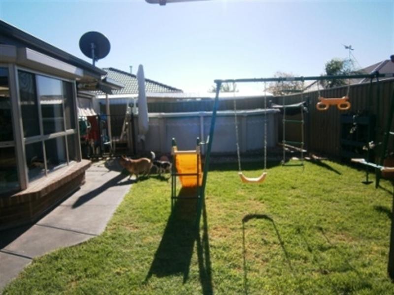 12 Eton Drive, Andrews Farm SA 5114