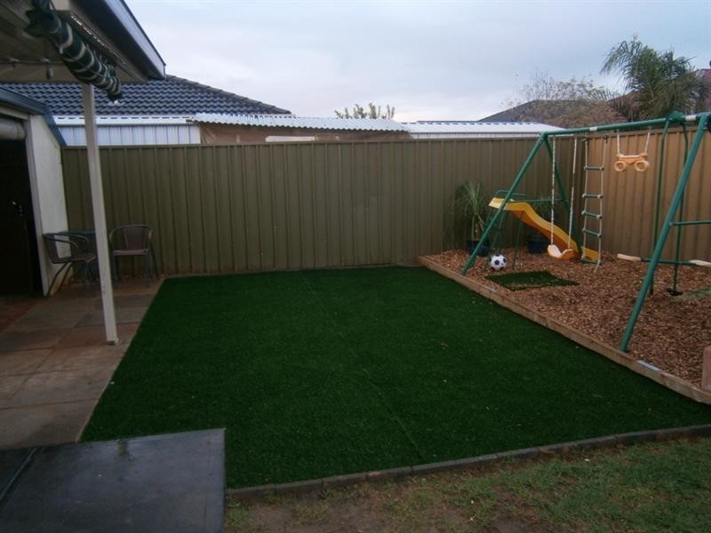 12 Eton Drive, Andrews Farm SA 5114