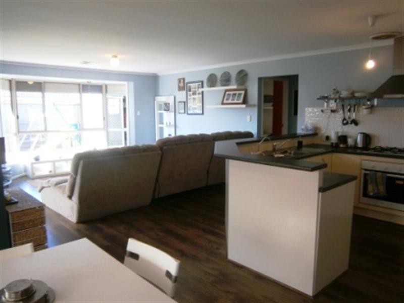 12 Eton Drive, Andrews Farm SA 5114