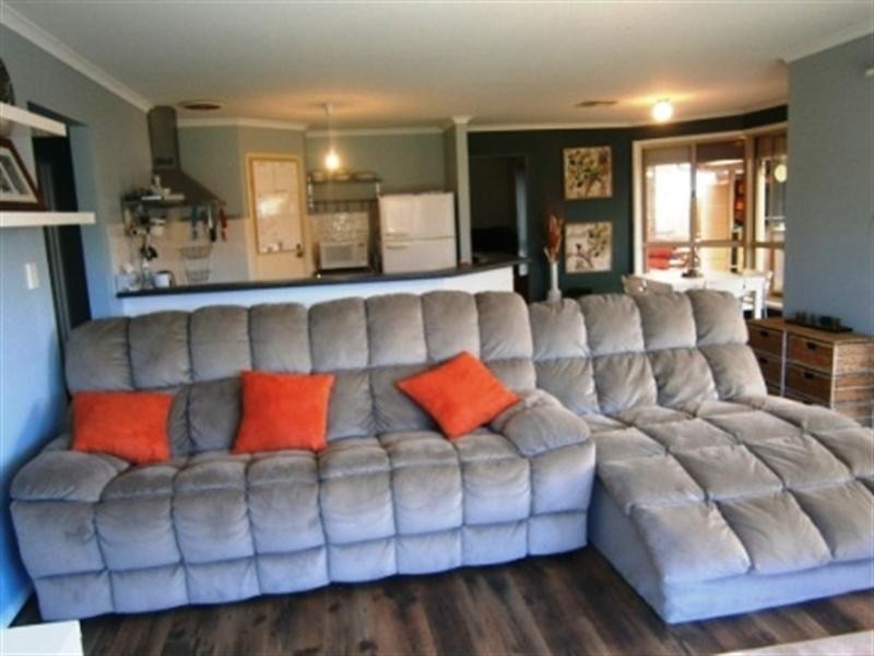 12 Eton Drive, Andrews Farm SA 5114