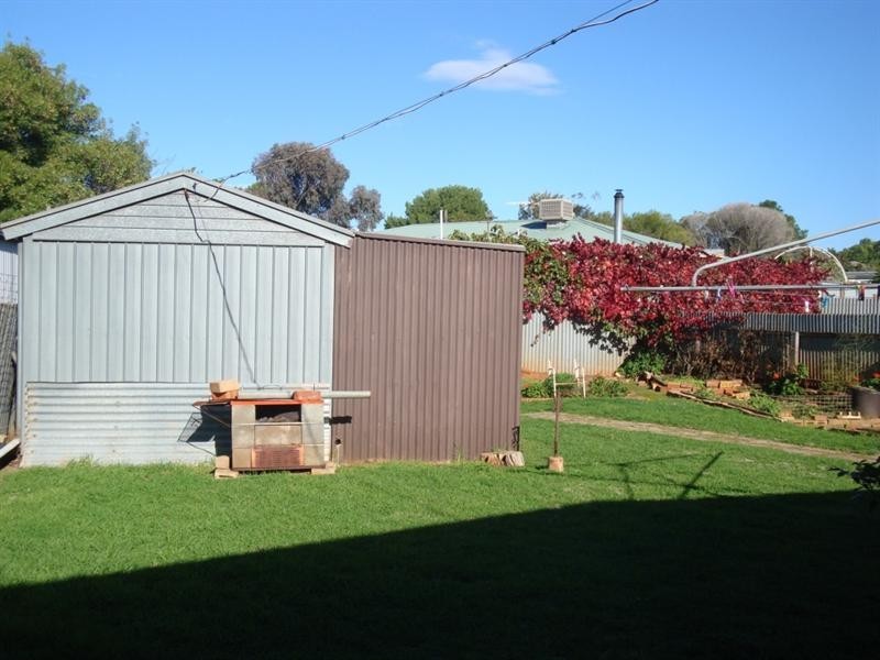 6 Wallace Drive, Elizabeth Vale SA 5112