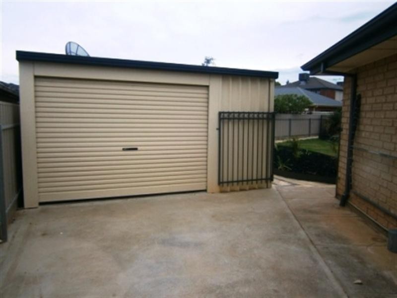 24 Springbank Place, Parafield Gardens SA 5107