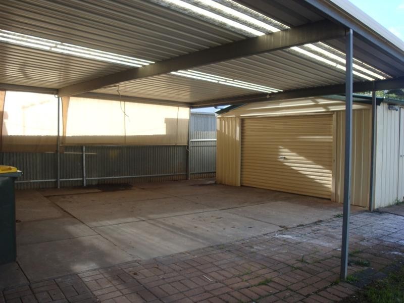 10 Mclean Court, Elizabeth Park SA 5113