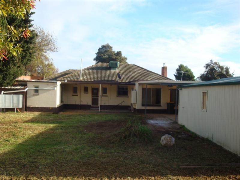 10 Mclean Court, Elizabeth Park SA 5113