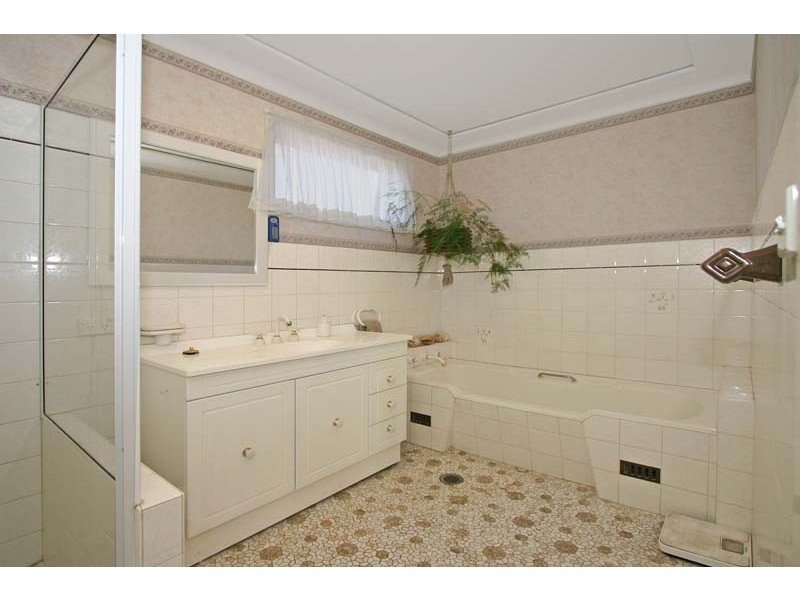 23 Roper Crescent, Sylvania Waters NSW 2224