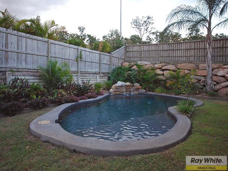 4 Jones Place, Arana Hills QLD 4054