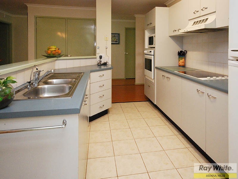 5 Doublebar Court, Arana Hills QLD 4054