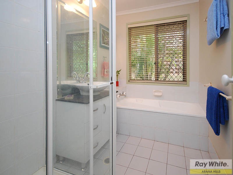 5 Doublebar Court, Arana Hills QLD 4054