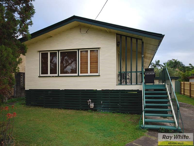 10 Hoxton Street, Arana Hills QLD 4054