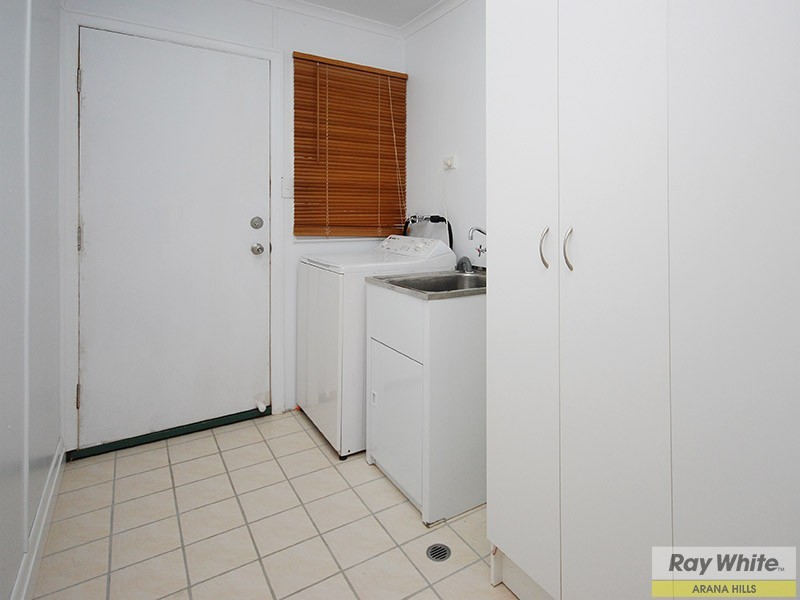 10 Hoxton Street, Arana Hills QLD 4054