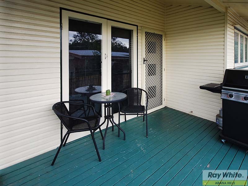 10 Hoxton Street, Arana Hills QLD 4054