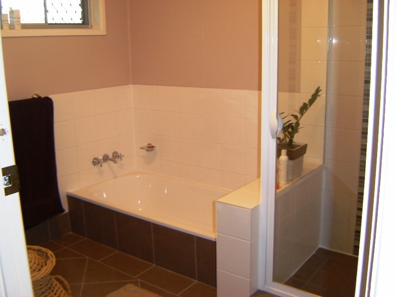 53 Gordon Road, Ferny Hills QLD 4055