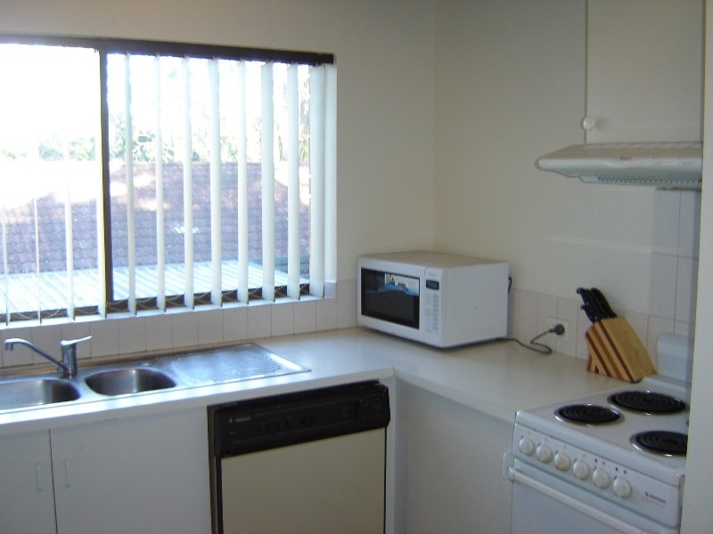 8/21 Jane Street, Arana Hills QLD 4054