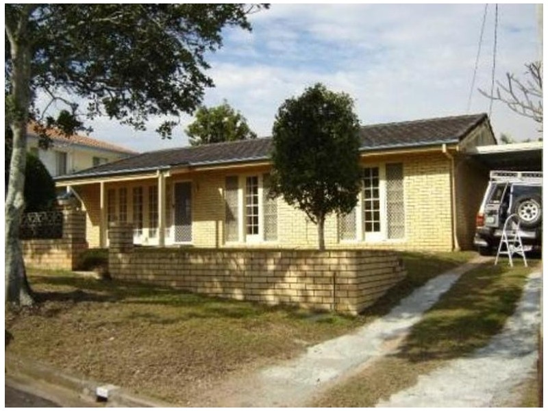 13 Penambul Crescent, Ferny Hills QLD 4055