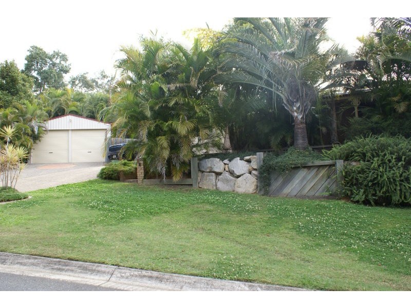 4 Woodbeck Court, Ferny Hills QLD 4055