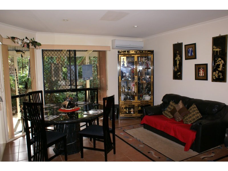 4 Woodbeck Court, Ferny Hills QLD 4055