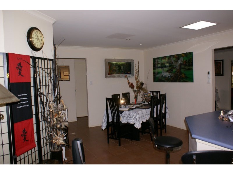 4 Woodbeck Court, Ferny Hills QLD 4055