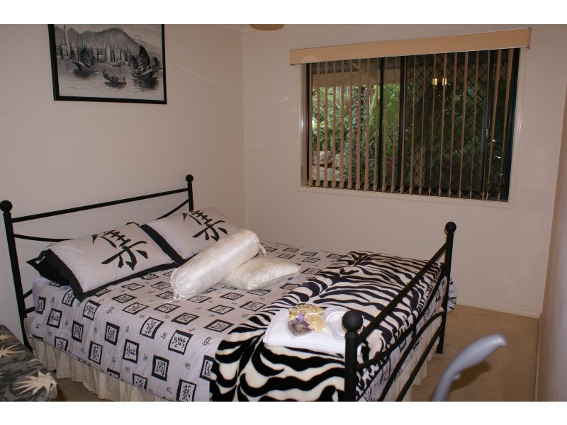 4 Woodbeck Court, Ferny Hills QLD 4055