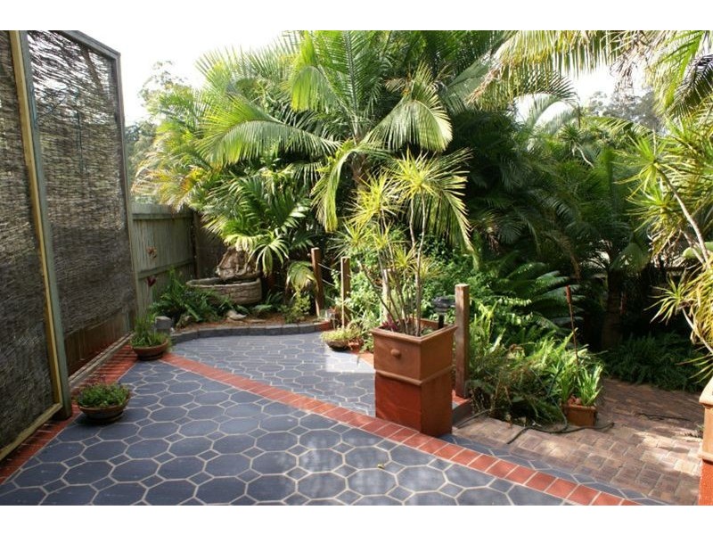 4 Woodbeck Court, Ferny Hills QLD 4055