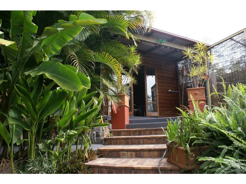 4 Woodbeck Court, Ferny Hills QLD 4055