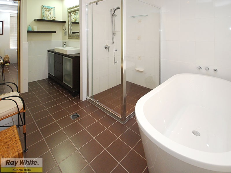 65 Yingally Drive, Arana Hills QLD 4054