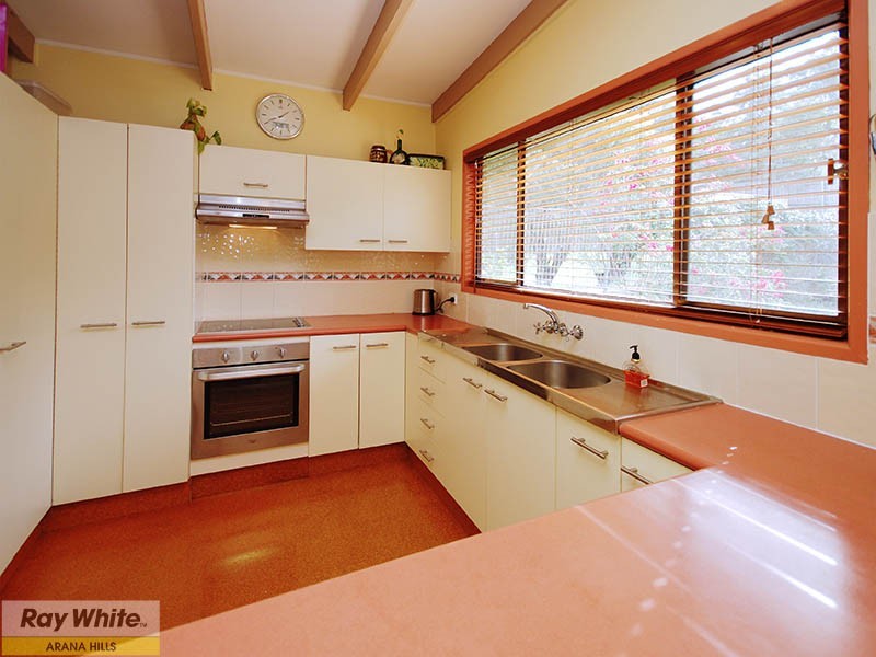 11 Tarnook Drive, Ferny Hills QLD 4055