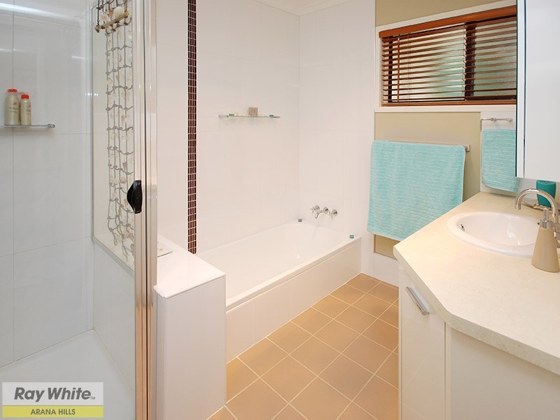 11 Tarnook Drive, Ferny Hills QLD 4055