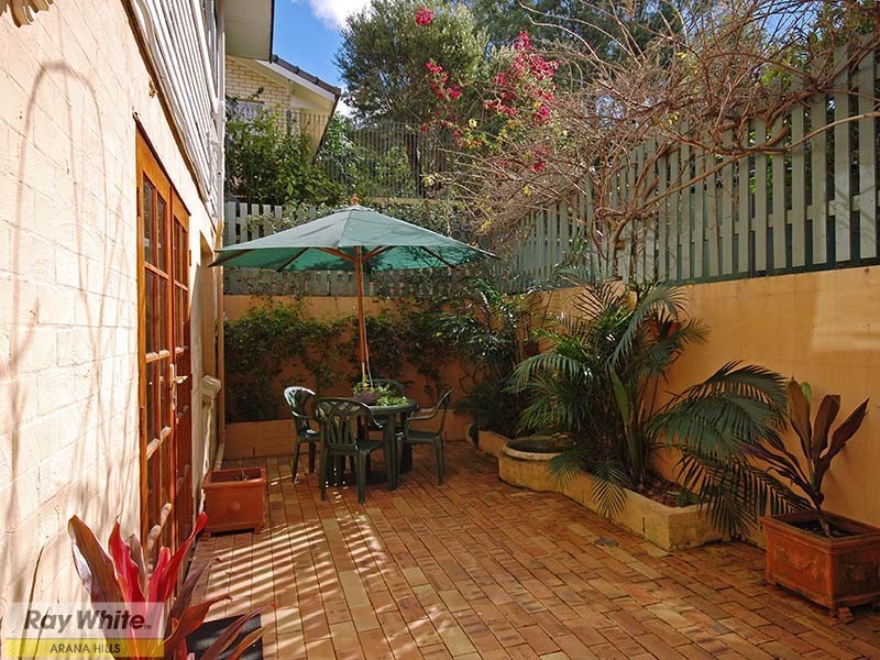 11 Tarnook Drive, Ferny Hills QLD 4055